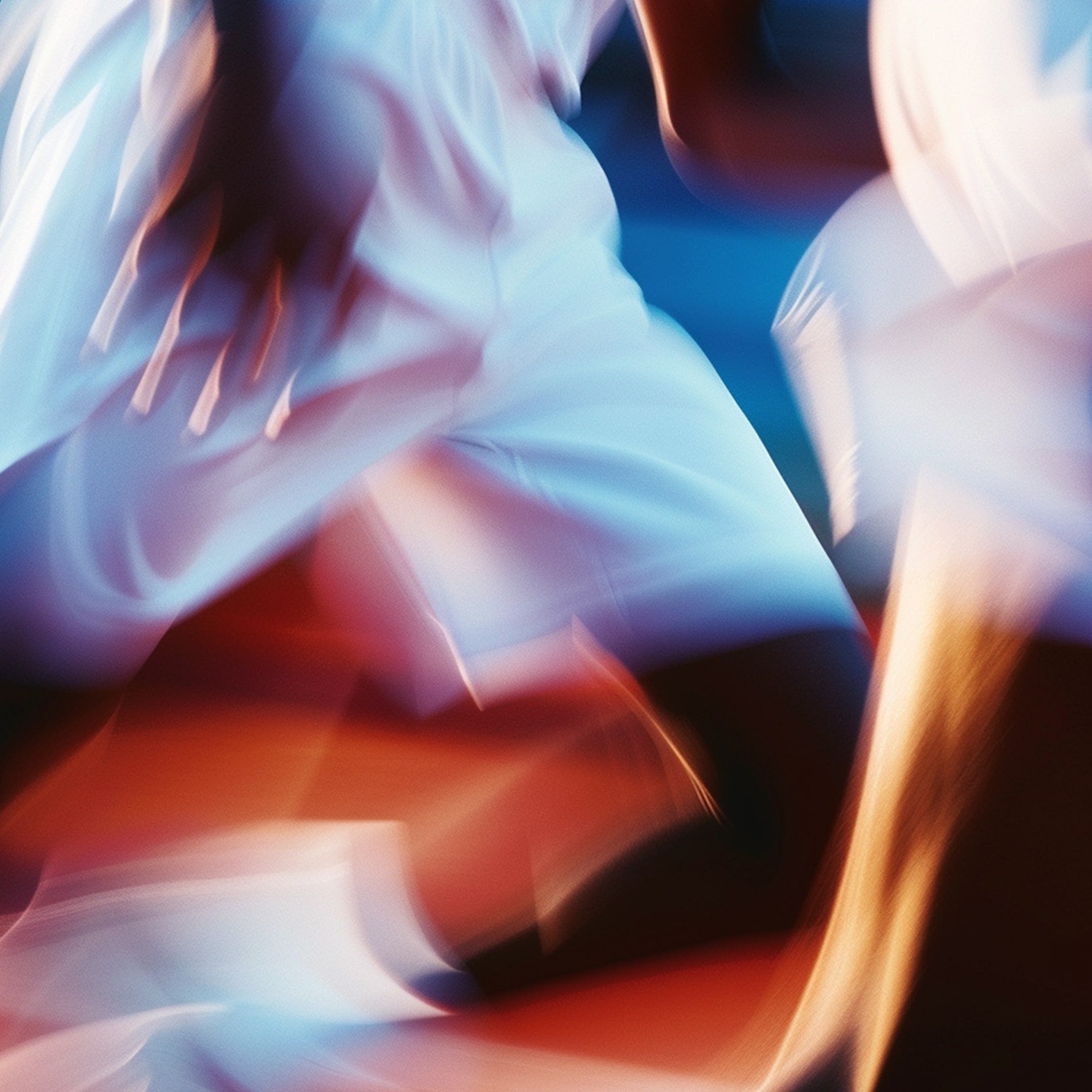 Silhouette d’un sportif en mouvement symbolisant l’augmentation d’énergie et de performance liée aux effets de la créatine